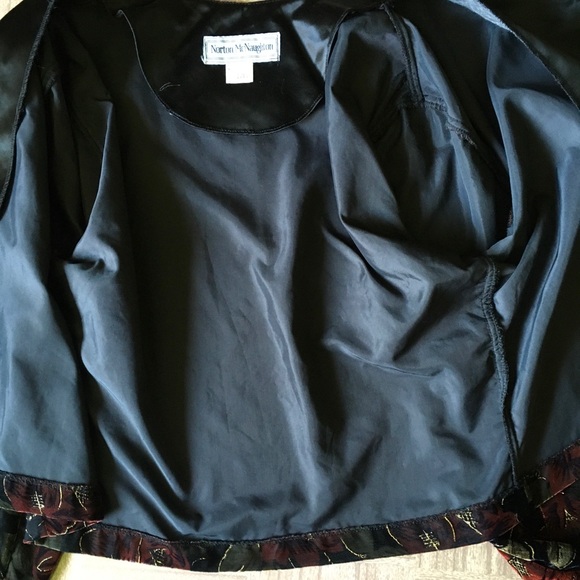 Vintage Norton McNaughton Velvet Rose Jacket - Picture 9 of 16